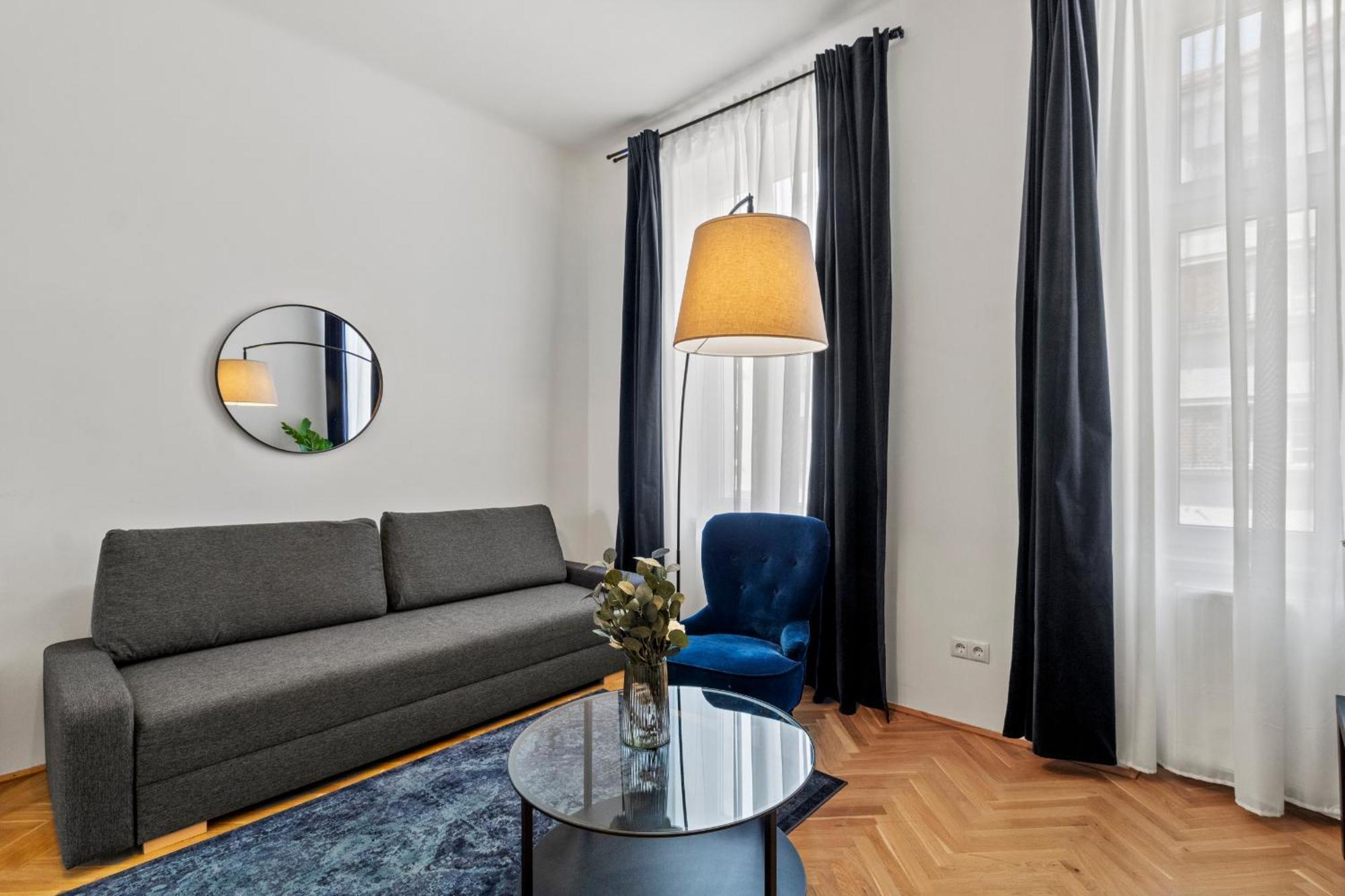 Balcony Apartment, 4 Min To U3 Zipperer Strasse Vídeň Exteriér fotografie