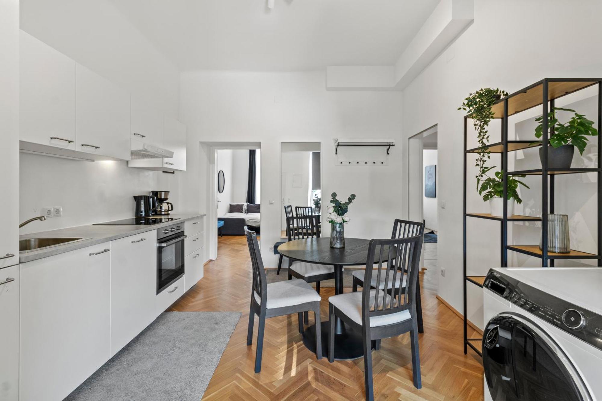 Balcony Apartment, 4 Min To U3 Zipperer Strasse Vídeň Exteriér fotografie