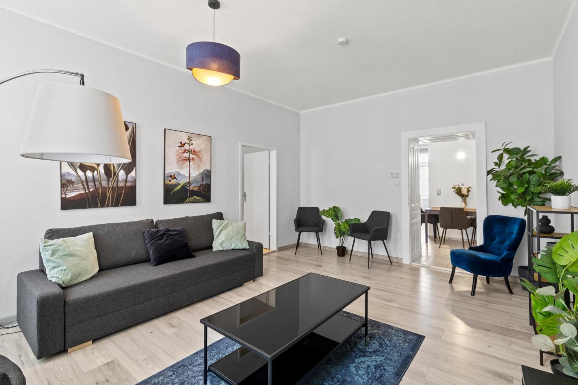 Balcony Apartment, 4 Min To U3 Zipperer Strasse Vídeň Exteriér fotografie